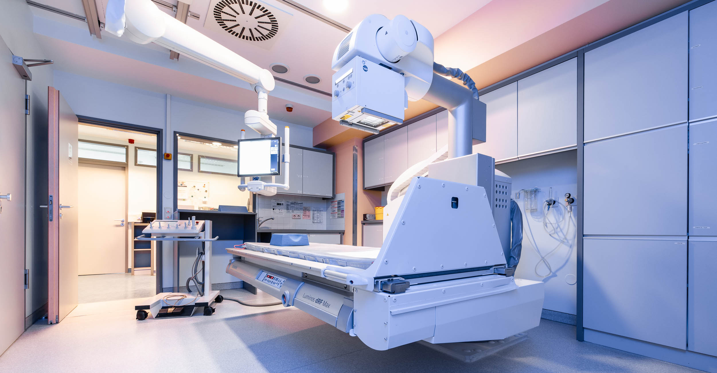 Radiologische-Praxis-Berlin-Lichtenberg-Durchleuchtung-Fluoroskopie